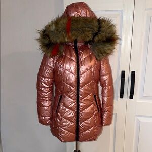Women's Shiny Copper Puffer Jacket with Faux Fur